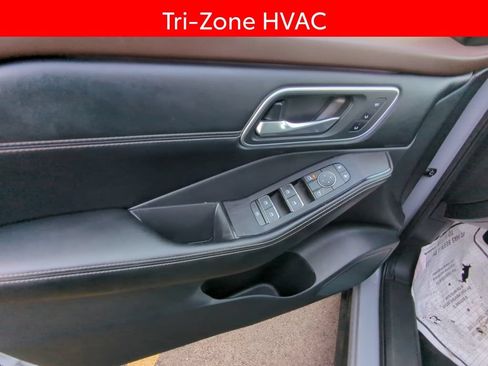 Used 2023 Nissan Rogue Platinum w/ Platinum Premium Package AWD/4WD image 8