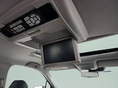 Used 2018 Honda Pilot Touring image 18