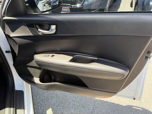 Used 2019 Kia Optima S FWD image 28