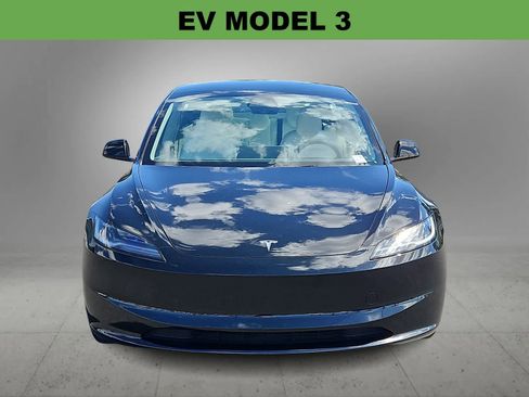 Used 2024 Tesla Model 3 Standard Range RWD image 3