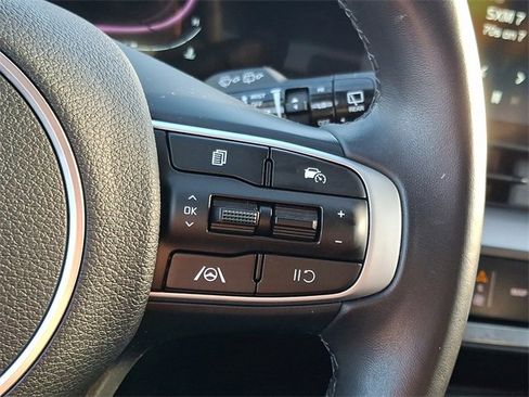 Used 2024 Kia Sportage EX image 21