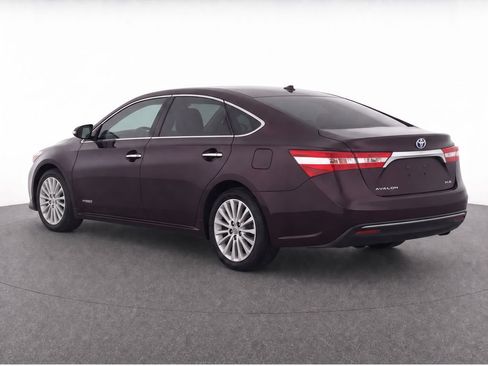 Used 2013 Toyota Avalon XLE Premium FWD image 3
