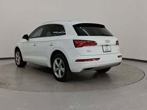 Used 2020 Audi Q5 2.0T Premium Plus w/ Premium Plus Package image 3