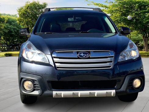 Used 2013 Subaru Outback 2.5i Limited w/ Moonroof Pkg image 2