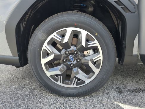 New 2026 Subaru Forester Premium image 32