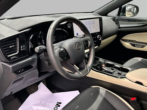 Used 2024 Lexus NX 250 FWD image 18