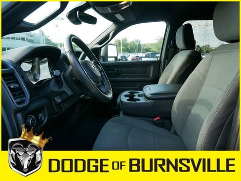 Used 2024 RAM 3500 Tradesman w/ Chrome Appearance Group image 13