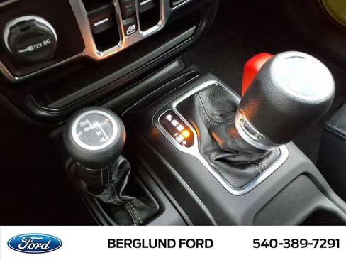 Used 2024 Jeep Wrangler Unlimited Sport AWD/4WD image 27