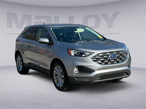 Used 2024 Ford Edge Titanium image 7