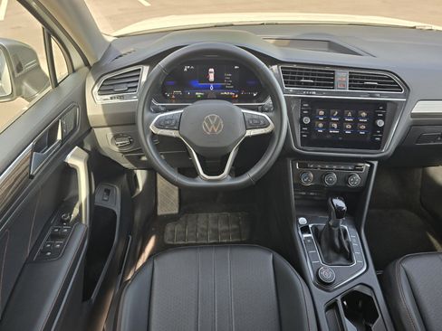 Used 2024 Volkswagen Tiguan Wolfsburg Edition AWD/4WD image 14