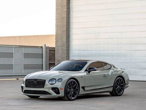 Used 2023 Bentley Continental GT Mulliner AWD/4WD image 4