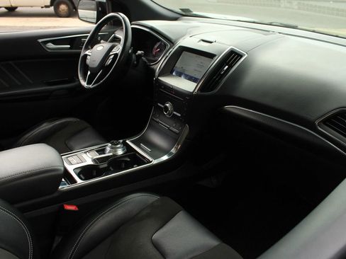 Used 2019 Ford Edge ST w/ Equipment Group 401A image 25