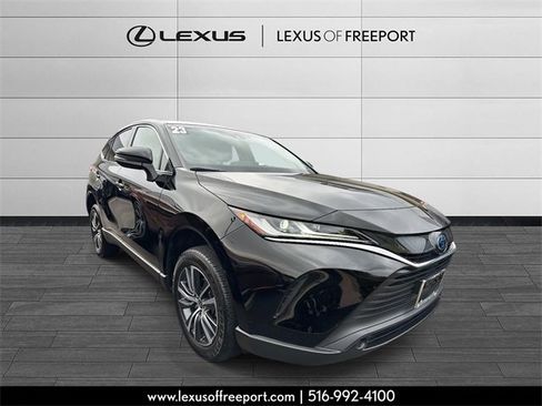 Used 2023 Toyota Venza LE image 1