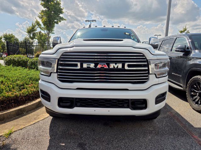 Used 2023 RAM 3500 Laramie AWD/4WD image 2