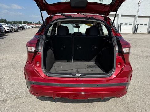 Used 2023 Nissan Kicks SR FWD image 7