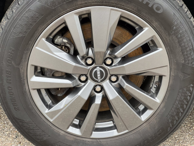 Used 2024 Nissan Pathfinder SV AWD/4WD image 9
