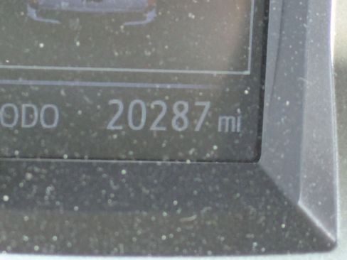 Used 2021 Toyota Tacoma SR5 image 9