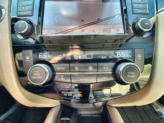 Used 2019 Nissan Rogue Sport SL w/ Premium Package FWD image 19