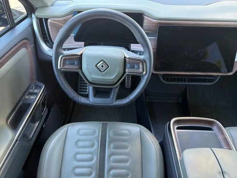 Used 2023 Rivian R1S Adventure AWD/4WD image 13