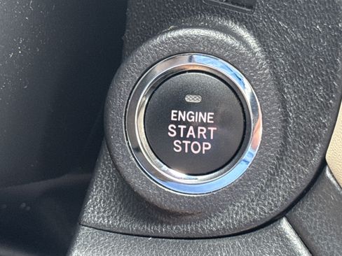 Used 2023 Subaru Outback Limited image 18