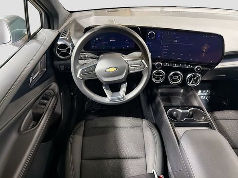 Used 2025 Chevrolet Blazer EV LT image 15
