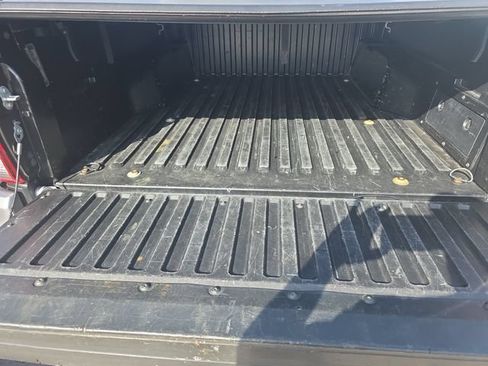 Used 2021 Toyota Tacoma SR AWD/4WD image 23