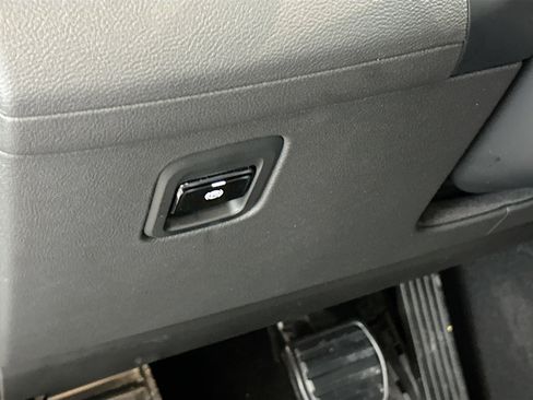 Used 2023 Maserati Grecale GT image 10