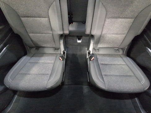 Used 2024 Chevrolet Traverse LT w/ Trailering Package AWD/4WD image 24