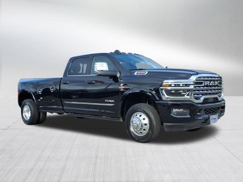 New 2025 RAM 3500 Limited image 2