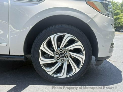 Used 2022 Lincoln Navigator Reserve AWD/4WD image 23