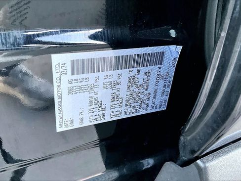 Used 2024 Nissan Rogue SV FWD image 34