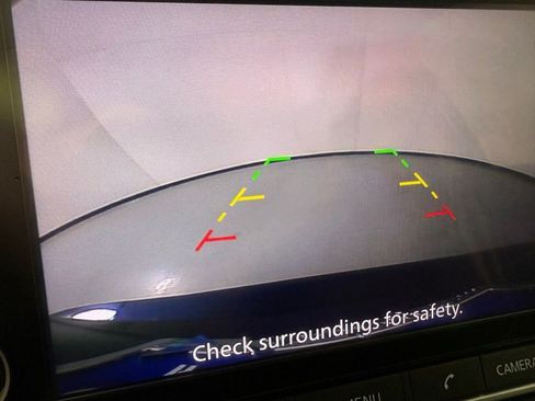 Used 2024 Nissan Rogue SV FWD image 26