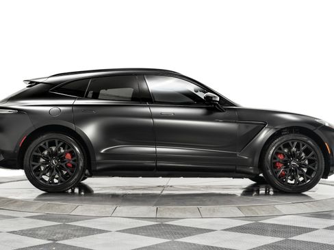 Used 2021 Aston Martin DBX image 37