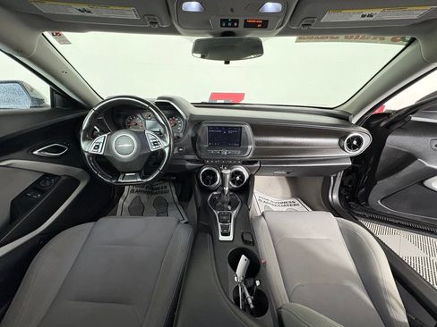 Used 2020 Chevrolet Camaro LT RWD image 39
