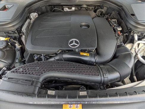 Used 2022 Mercedes-Benz GLC 300 image 21