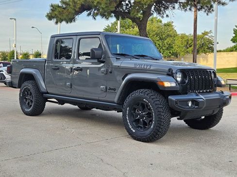 Used 2021 Jeep Gladiator Sport AWD/4WD image 3