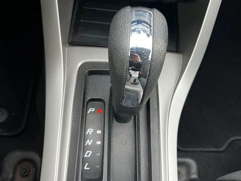 Used 2010 Ford Focus SE image 18