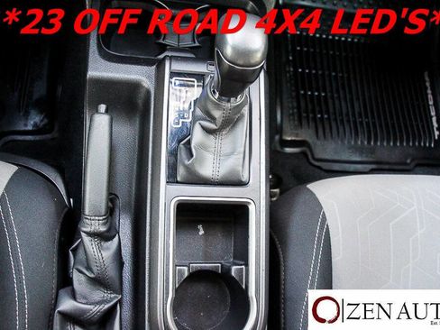 Used 2023 Toyota Tacoma TRD Off-Road image 20