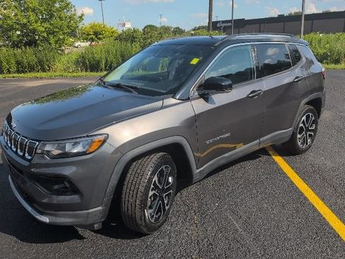 Used 2022 Jeep Compass Limited w/ Sun and Sound Group AWD/4WD image 1