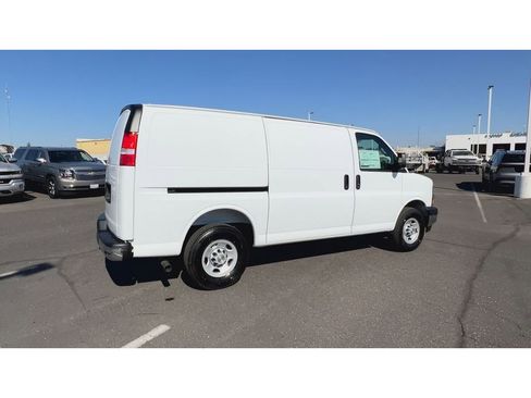 New 2025 Chevrolet Express 2500 w/ Driver Convenience Package image 12