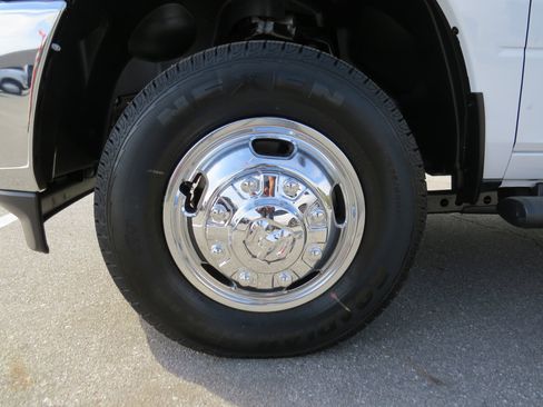 New 2026 RAM 3500 Tradesman image 15