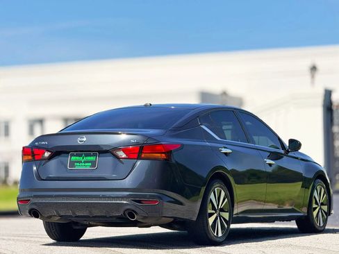 Used 2019 Nissan Altima 2.5 SL FWD image 11