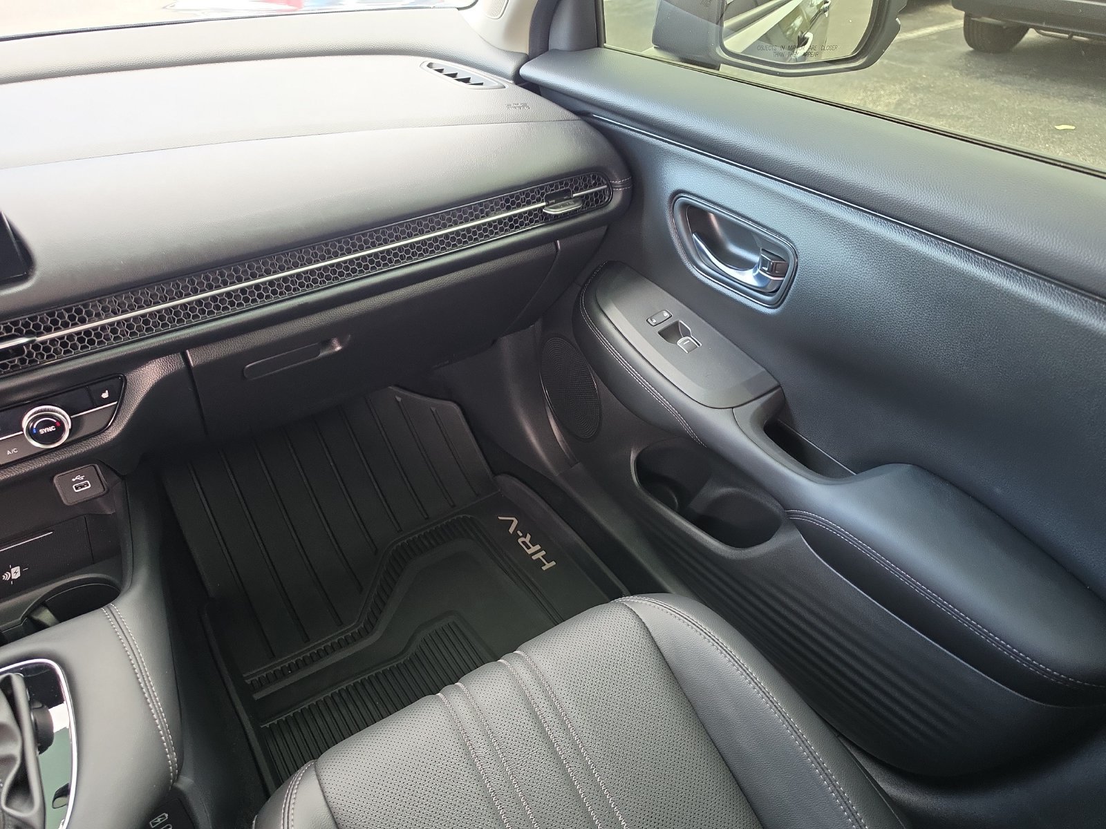 Used 2025 Honda HR-V EX-L image 12