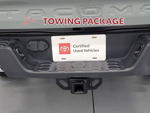 Certified 2023 Toyota Tacoma TRD Off-Road AWD/4WD image 10