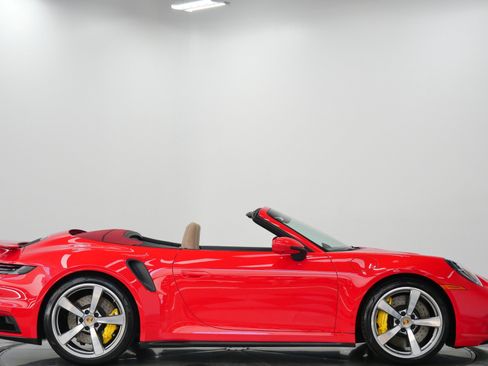 Used 2023 Porsche 911 Cabriolet AWD/4WD image 54