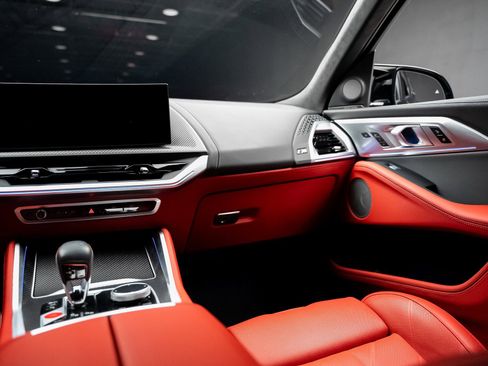 Used 2023 BMW XM image 43