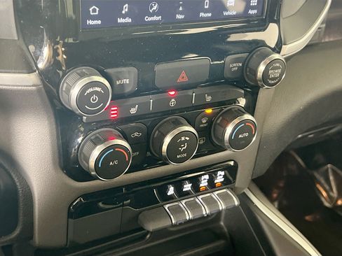Used 2022 RAM 1500 Big Horn image 16