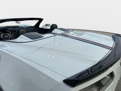 Used 2016 Chevrolet Corvette Z06 w/ 3LZ Preferred Equipment Group image 9