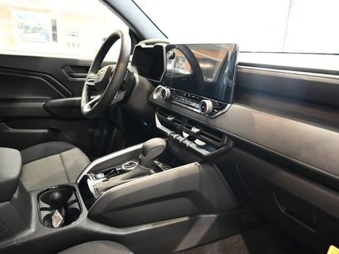 New 2026 Chevrolet Colorado W/T w/ WT Custom Package AWD/4WD image 15