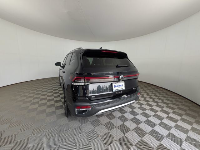 Used 2025 Volkswagen Taos SE AWD/4WD image 11